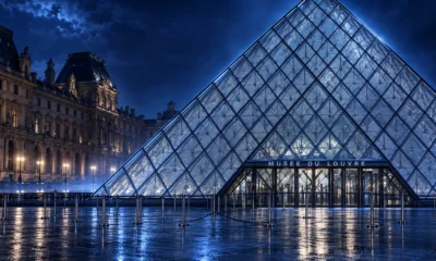 Louvre closed Saturday Paris protests travel advice